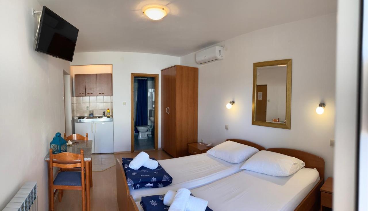 Sunrise Apartments And Studio Apartments 1 Lokva Rogoznica Ngoại thất bức ảnh