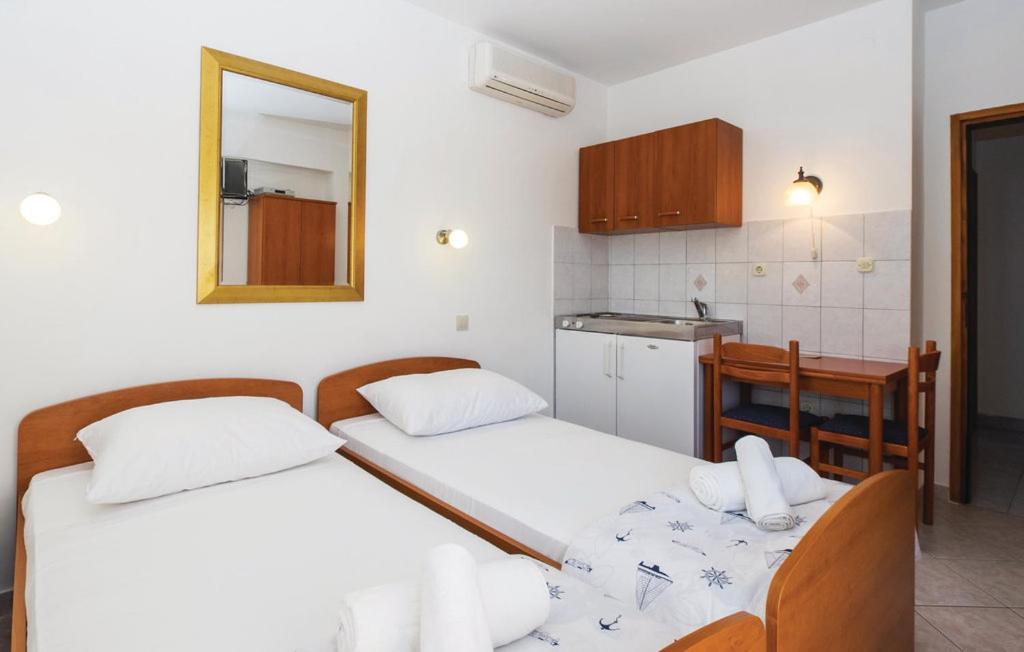 Sunrise Apartments And Studio Apartments 1 Lokva Rogoznica Ngoại thất bức ảnh